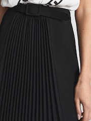 Reiss Black Drew Contrast Pleat Midi Skirt - Image 4 of 5