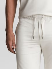 Reiss Winter White Hunt Drawcord Jersey Shorts - Image 4 of 5