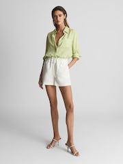 Reiss White Macey Linen Pull On Shorts - Image 1 of 5
