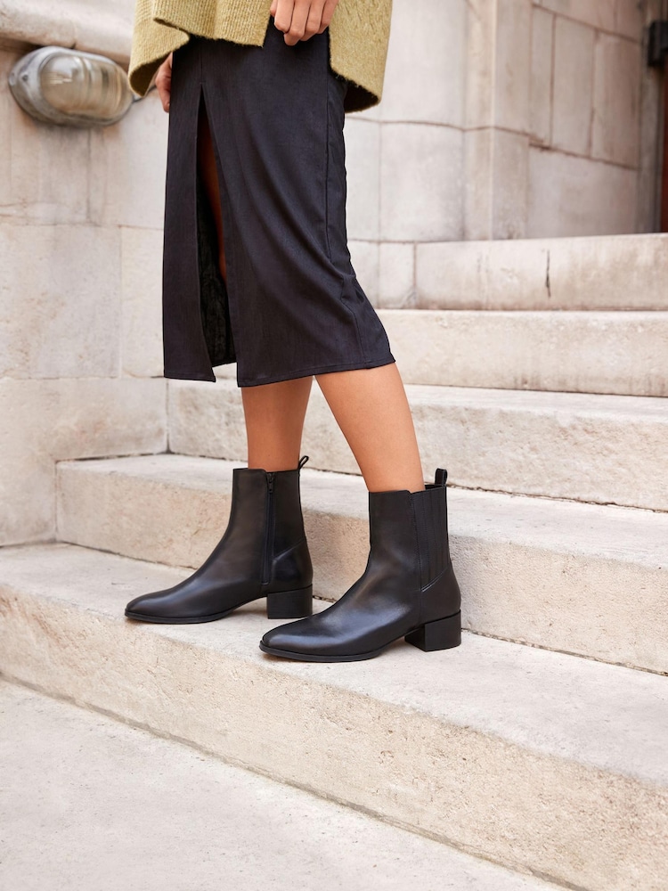 Schwarz - Forever Comfort® Chelsea-Stiefel aus Leder - Bild 2 von 8