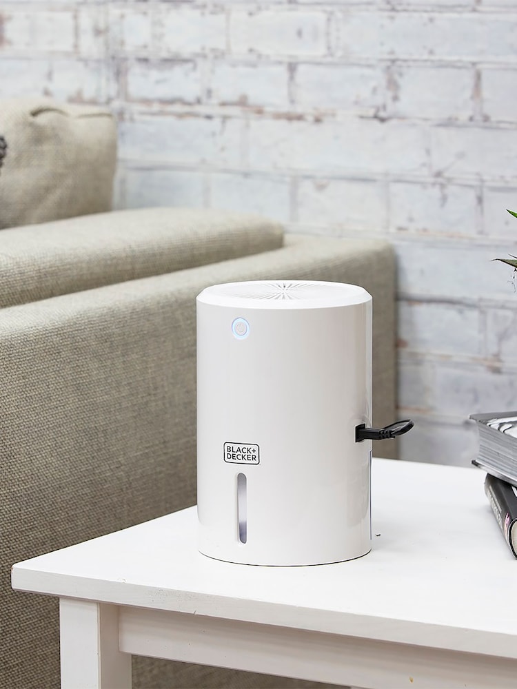 Black & Decker White 900ml Compact Dehumidifier - Image 1 of 8