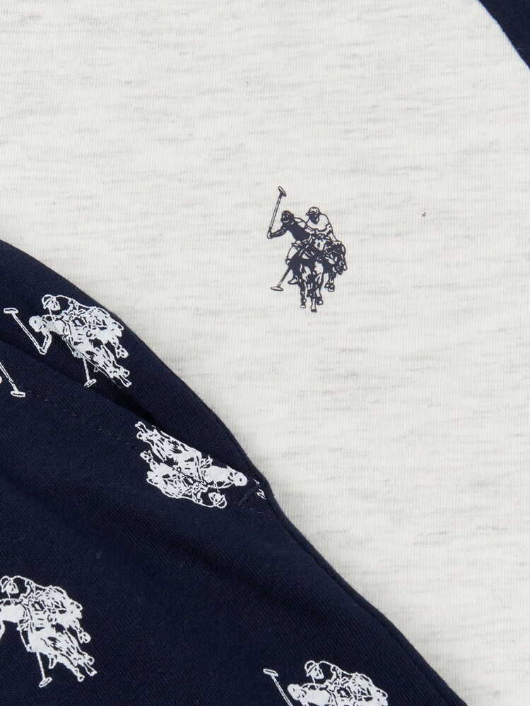 Niebieski komplet U.s. Polo Assn. Dhm z nadrukiem na całej powierzchni: koszulka i spodnie - Image 8 of 8