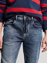 Joules Oakham Mid Wash Blue Slim Fit Five Pocket Denim Jeans - Image 3 of 5