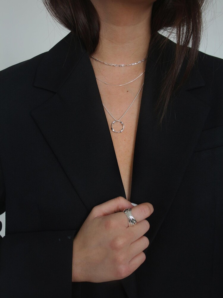 Orelia London Interlocking Rings - Image 2 of 2