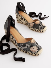 Schwarz - Forever Comfort® Schuhe mit Keilabsatz, eckiger Vorderpartie und Wickeldesign - Bild 2 von 6