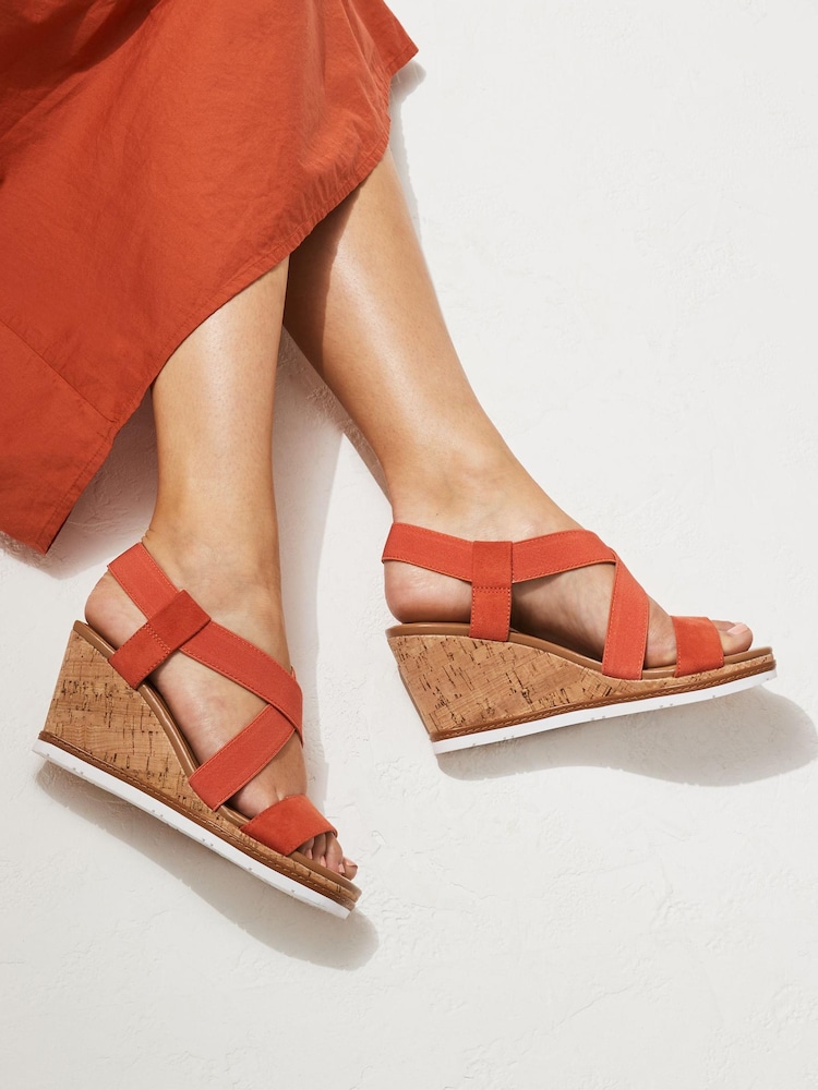 Orange - Forever Comfort® Schuhe mit Keilabsatz und elastischem, überkreuztem Design - Bild 1 von 7