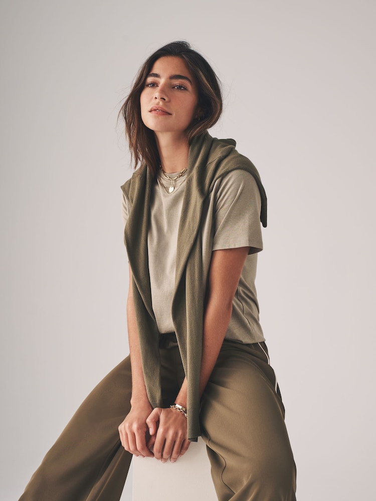 The Set Black/Khaki Green/Cream/Animal 4 Pack Relaxed Short Sleeve 100% Cotton T-Shirts - Image 4 of 13