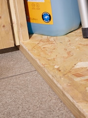 Rowlinson Natural Shiplap Apex Single Door 4 x 4ft Garden Shed - Image 5 of 5