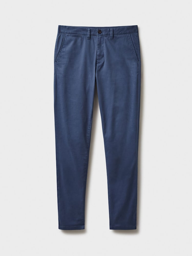 Pantalones chinos ajustados de algodón 100 % en azul Heritage de Crew Clothing Company - Imagen 5 de 5 Pantalones chinos ajustados de algodón 100 % en azul Heritage de Crew Clothing Company - Imagen 5 de 5