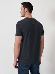 Crew Clothing Klassisches T-Shirt mit Rundhalsausschnitt - Bild 3 von 5