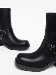 NeroGiardini Black Leather Square Toe Western Ankle Boots - Image 4 of 4