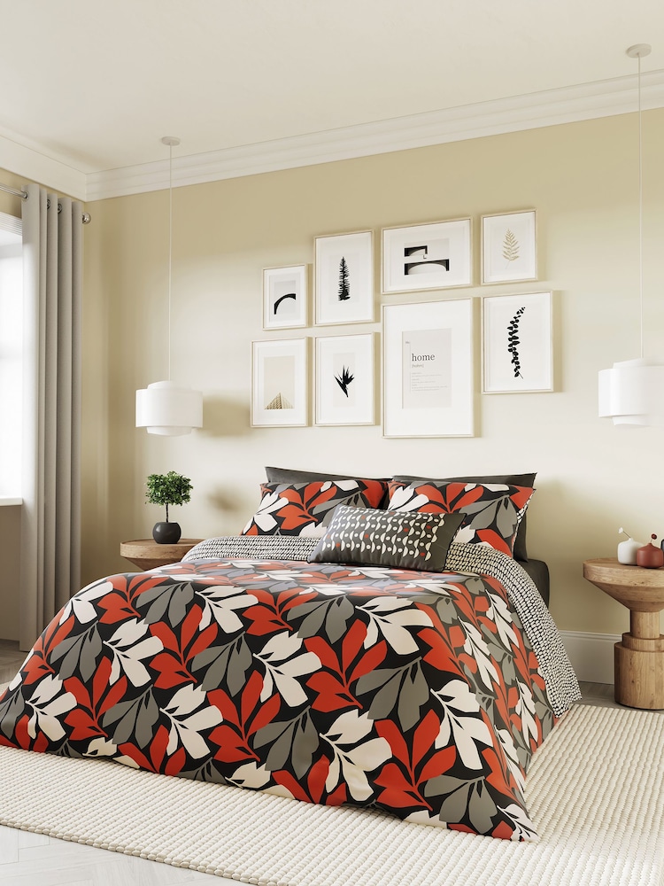 Helena Springfield Scarlet/Neutral Otto Duvet 100% Cotton Cover and Pillowcase Set - Image 1 of 5