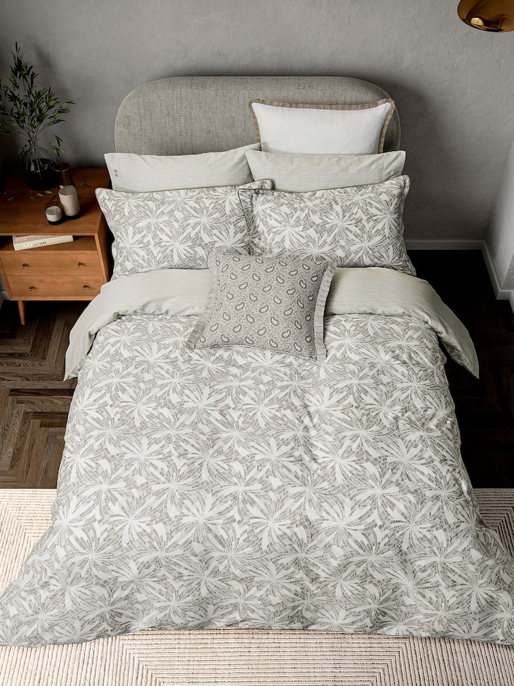 Bedeck of Belfast Linen  Grey 100% Cotton Cora Square Pillowcase - Image 2 of 4
