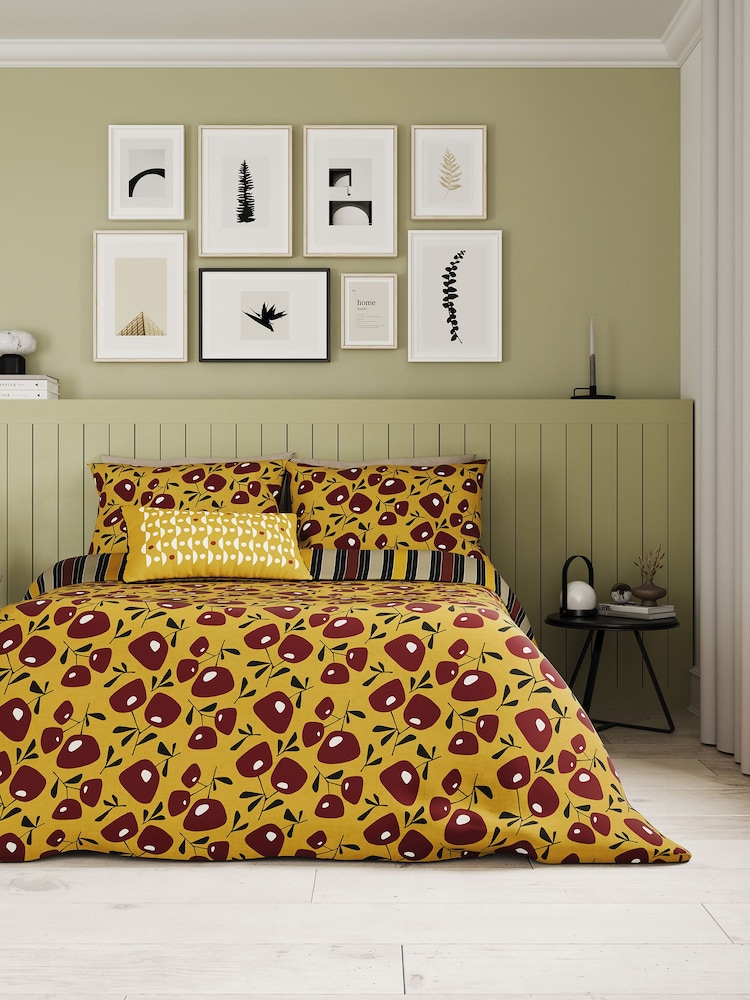 Helena Springfield Chartreuse Jax Duvet 100% Cotton Cover and Pillowcase Set - Image 1 of 5