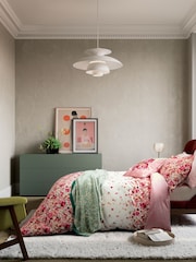 وسادة مزيّنة بزهور مضغوطة بتصميم Ted Baker - صورة 3 من 3