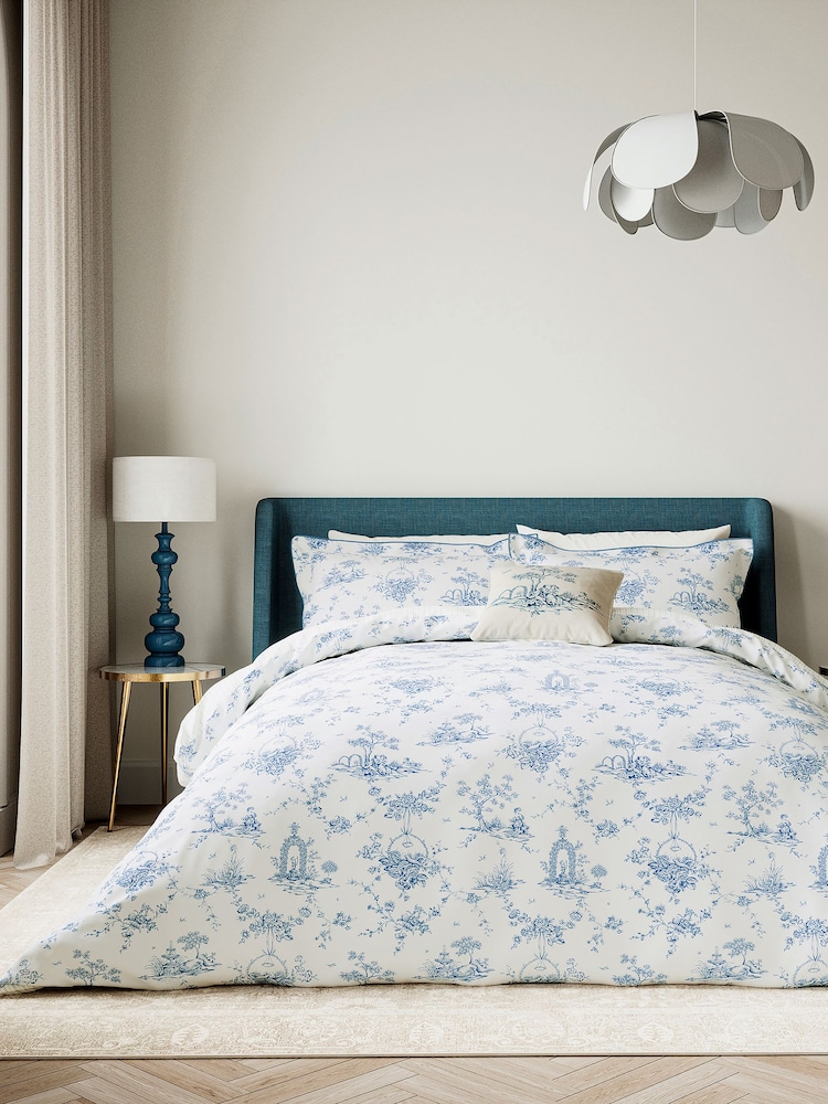 V&A Blue Garden Of Love 100% Cotton Duvet Cover and Pillowcase Set - Image 1 of 5