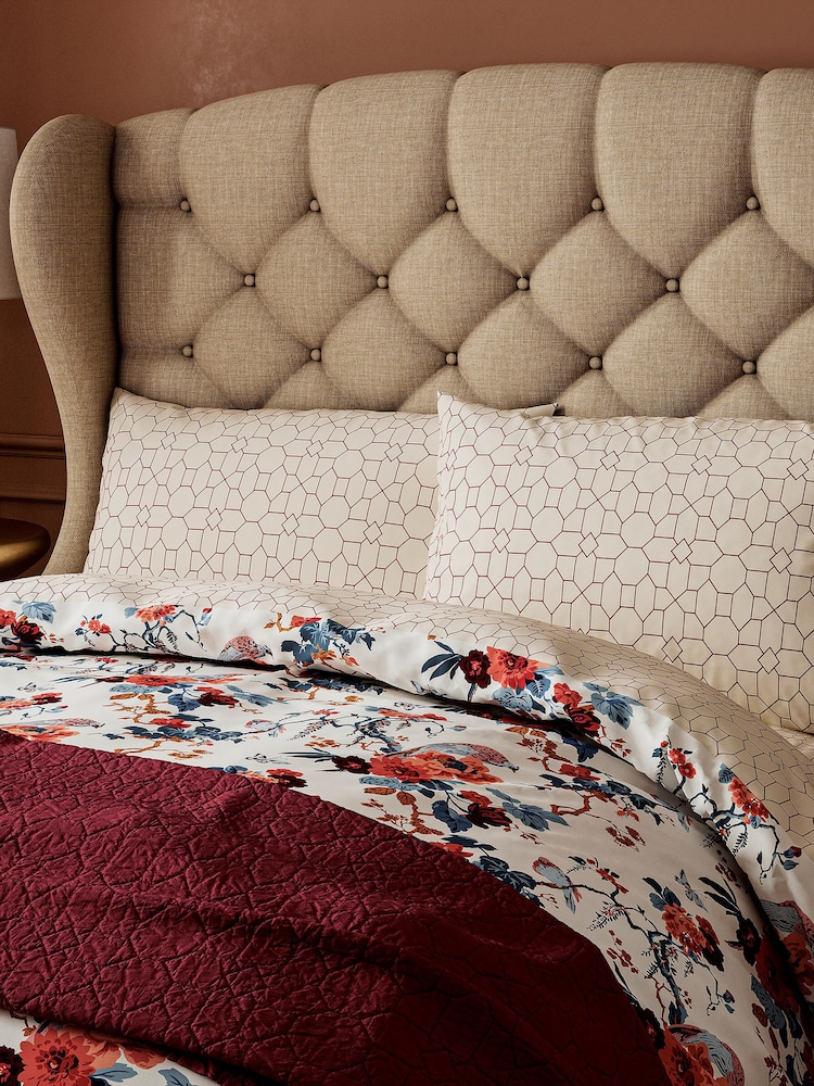 V&A Blue and Red Chinoiserie Charm Standard 100% Cotton Pillowcase Pair - Image 1 of 4