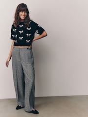 Black White Short Sleeve Crew Neck Bow Knitted Jumper - Image 2 of 6