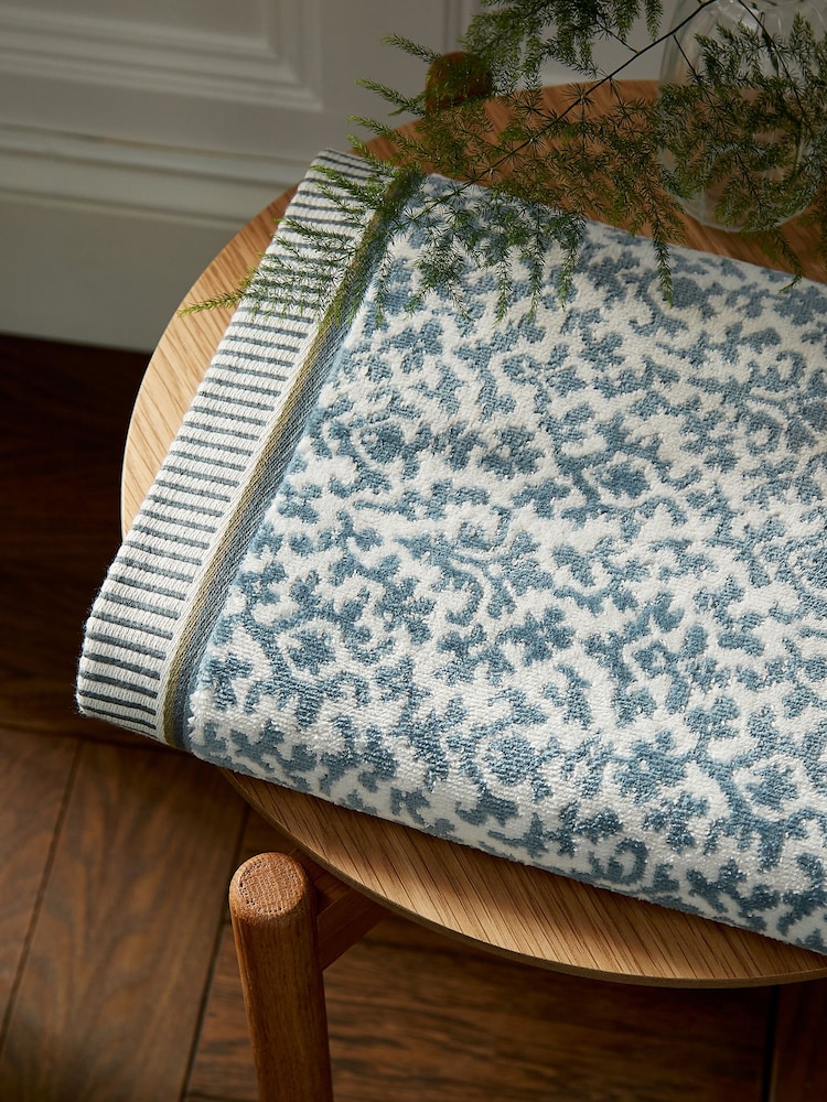 Bedeck of Belfast Celadon 100% Cotton Clarence Towel - Image 1 of 2