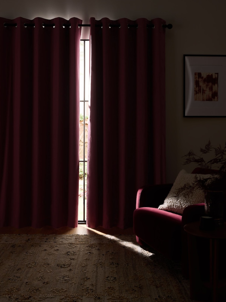 Pink Magenta Blackout/Thermal Cotton Eyelet Curtains - Image 3 of 8
