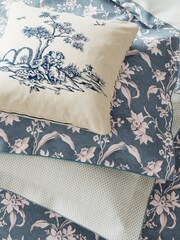 V&A Blue Daffodil Dreams 100% Cotton Duvet Cover and Pillowcase Set - Image 5 of 5