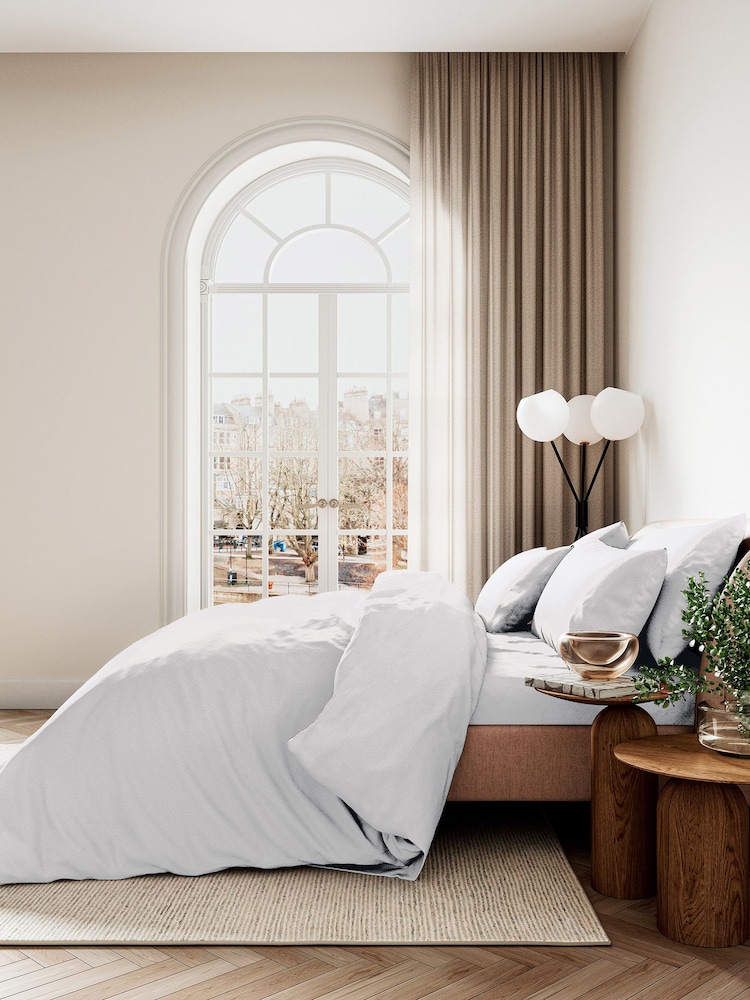 Bedeck of Belfast White 400 Thread Cound 100% Cotton Sateen Fitted Sheet - Image 1 of 2