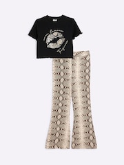 River Island Girls Snake Print T-Shirt and Kickflare Set - Bild 1 von 4