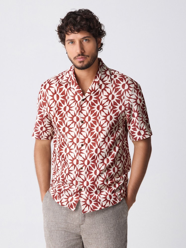 Red Short Sleeve Sun Printed 100% Cotton Shirt - Image 2 of 8