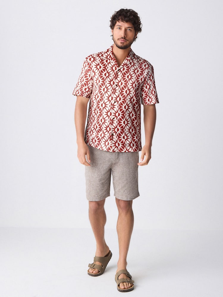 Red Short Sleeve Sun Printed 100% Cotton Shirt - Image 4 of 8