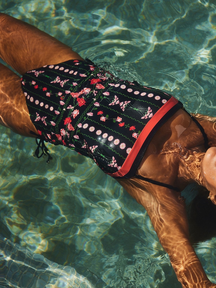 B By Ted Baker corrigerend zwart bandeau-badpak met bloemenprint - Image 2 of 4
