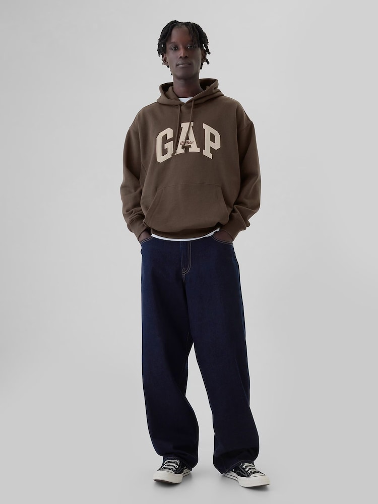 Marrón - Sudadera gruesa con diseño tradicional con logo de Gap - Imagen 2 de 3 Marrón - Sudadera gruesa con diseño tradicional con logo de Gap - Imagen 2 de 3