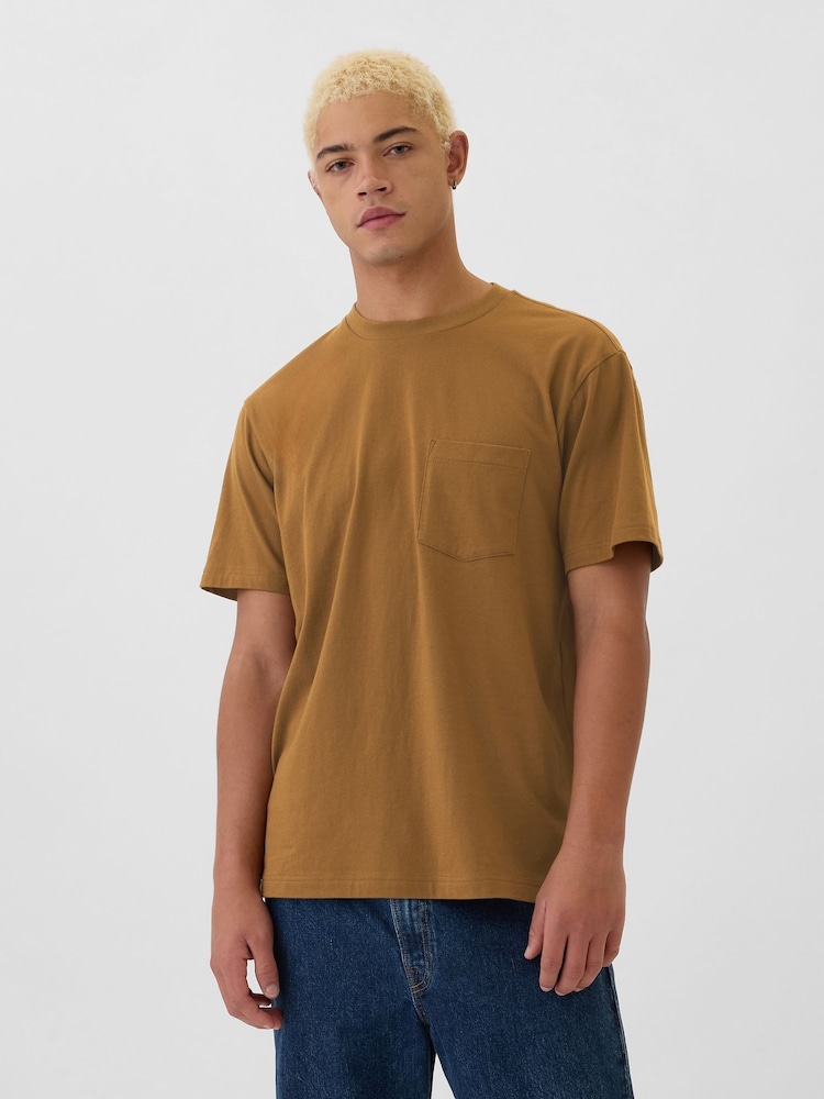 Gap Brown Original Pocket 100% Cotton Crew Neck Short Sleeve T-Shirt - Image 1 of 4 Gap Brown Original Pocket 100% Cotton Crew Neck Short Sleeve T-Shirt - Image 1 of 4