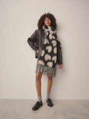 Black & White Heart Heavyweight Blanket Scarf - Image 2 of 8