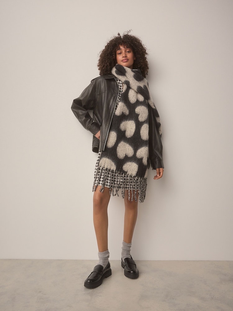 Black & White Heart Heavyweight Blanket Scarf - Image 2 of 8