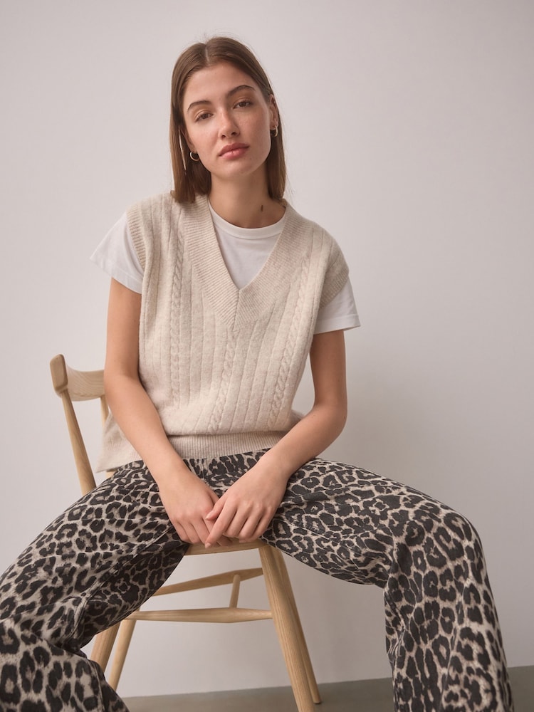 Cream V-Neck Knitted Tank - Image 2 of 9