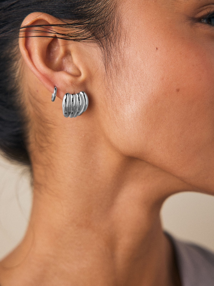 Silver Tone Stainless Steel Curved Ridge Stud Earrings - Image 10 of 10