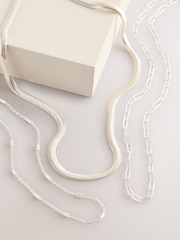 Tono plateado - 3 Layer Multi Chain Necklace - Imagen 4 de 8