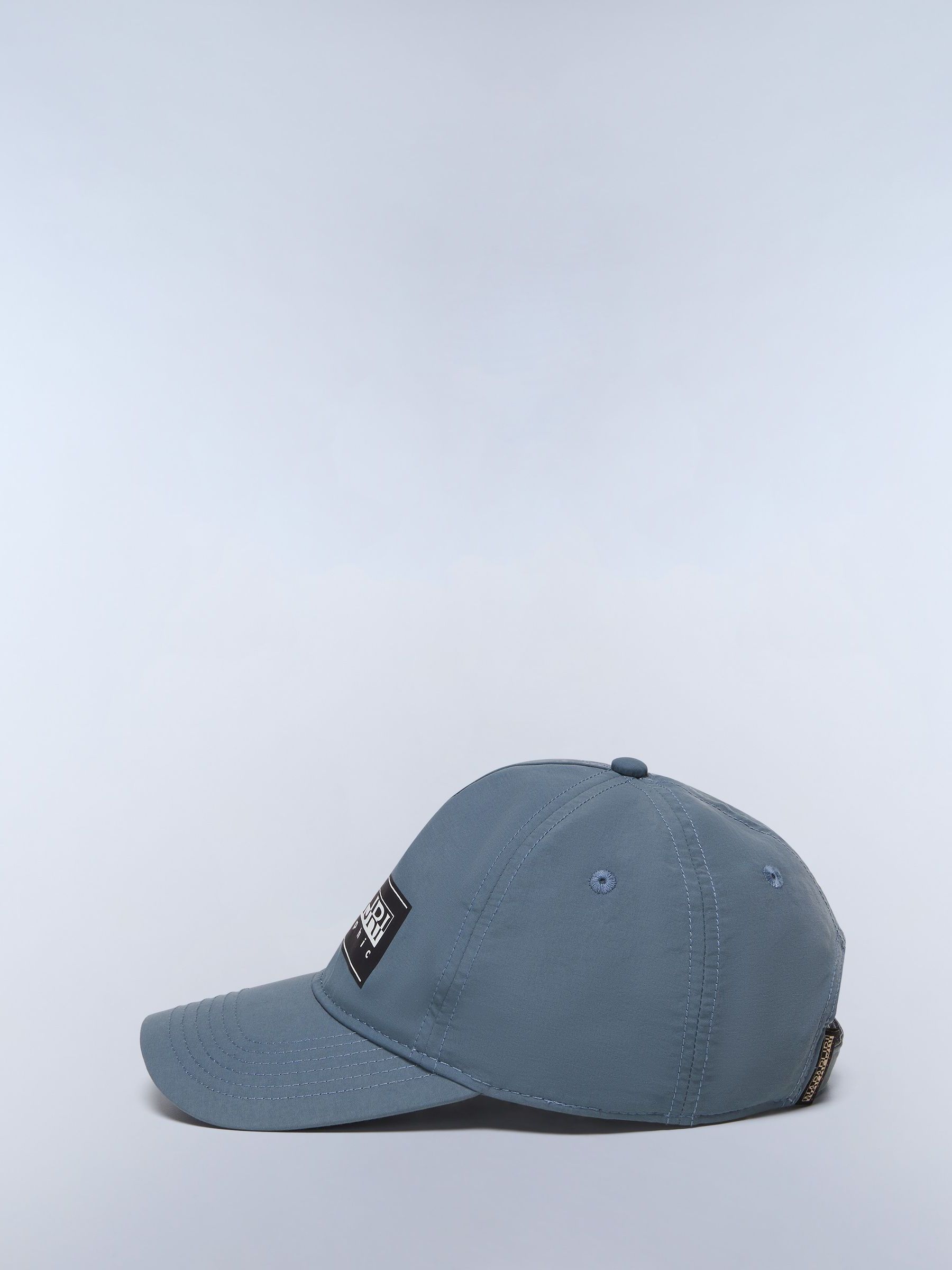 Next：日本 Napapijri グレー ボックス ロゴ ベースボール キャップ