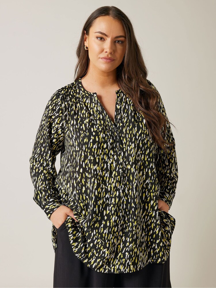 Evans Pintuck Longline Black Blouse - Image 2 of 4