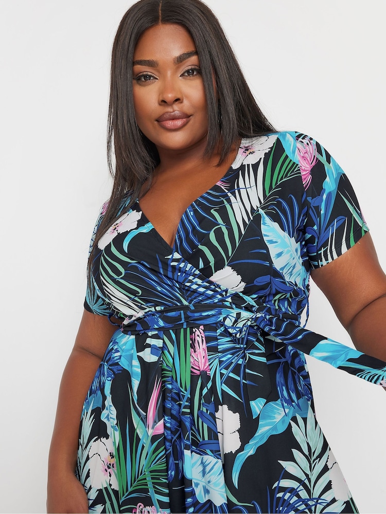 Yours Curve Black Leaf Print Woven Wrap Maxi Dress - Image 4 of 4 Yours Curve Black Leaf Print Woven Wrap Maxi Dress - Image 4 of 4