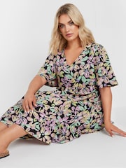 Vestido amplio con mangas de ángel de Yours Curve - Imagen 5 de 6