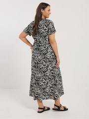 Yours Curve Black Abstract Print Woven Wrap Maxi Dress - Image 3 of 5