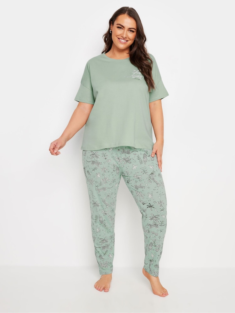 Yours Curve, Camisole-Pyjama-Set mit Dschungelprint aus 100 % Baumwolle im 4er-Pack - Bild 2 von 4 Yours Curve, Camisole-Pyjama-Set mit Dschungelprint aus 100 % Baumwolle im 4er-Pack - Bild 2 von 4