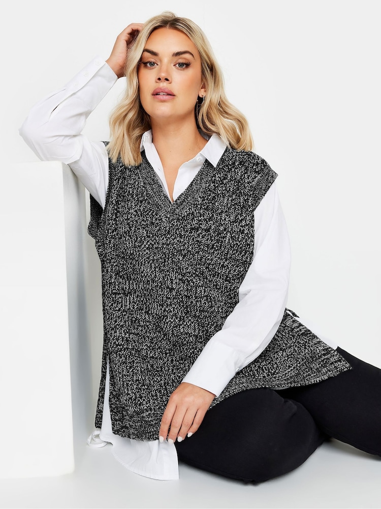 Yours Curve Black Tabbard Vest With Side Splits - Image 2 of 5