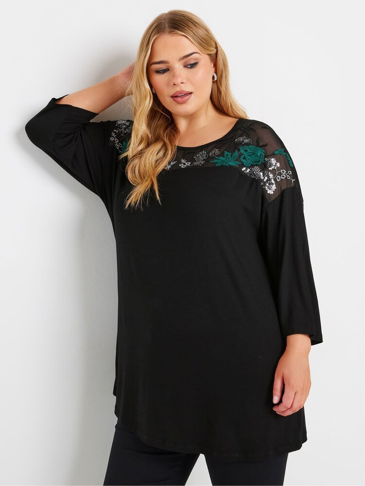 Top adornado de Yours Curve - Imagen 2 de 5 Top adornado de Yours Curve - Imagen 2 de 5