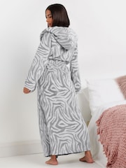 PixieGirl Petite Grey Zebra Clipped Hooded Maxi Robe - Image 3 of 5
