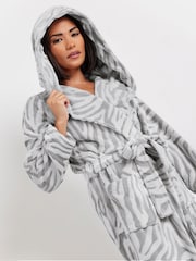 PixieGirl Petite Grey Zebra Clipped Hooded Maxi Robe - Image 4 of 5