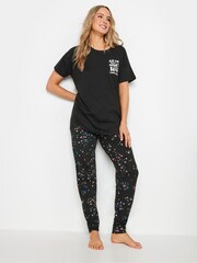 طقم بيجامات قطن 100% بنقشة نجوم ومطبوع عليها شعار "All You Need Is Love" من Long Tall Sally - صورة 1 من 5