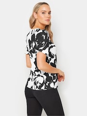 Top monocromático con estampado floral de Long Tall Sally - Imagen 2 de 5