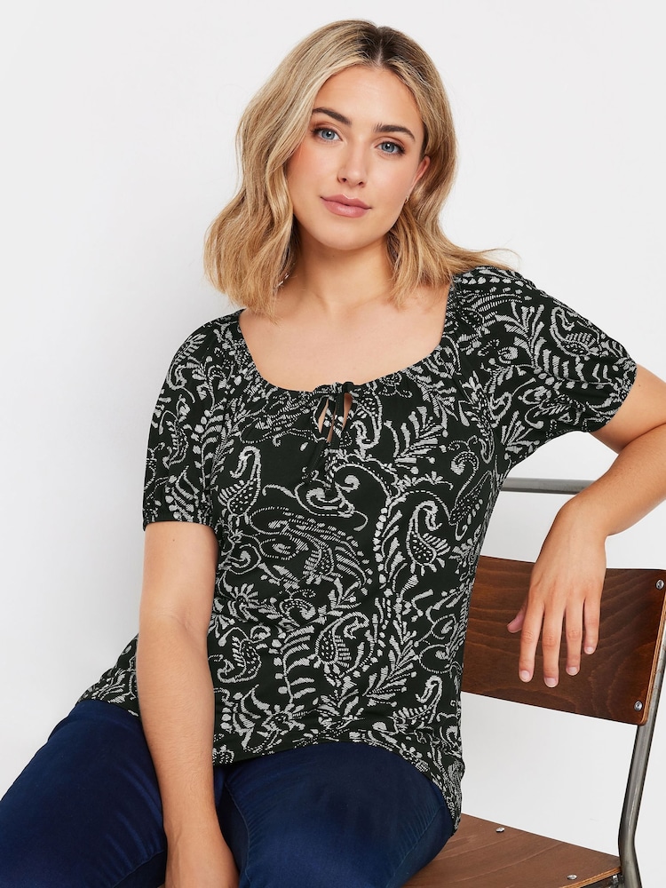 M&Co Scoop Neck Short Sleeve Top - Bild 1 von 5 M&Co Scoop Neck Short Sleeve Top - Bild 1 von 5